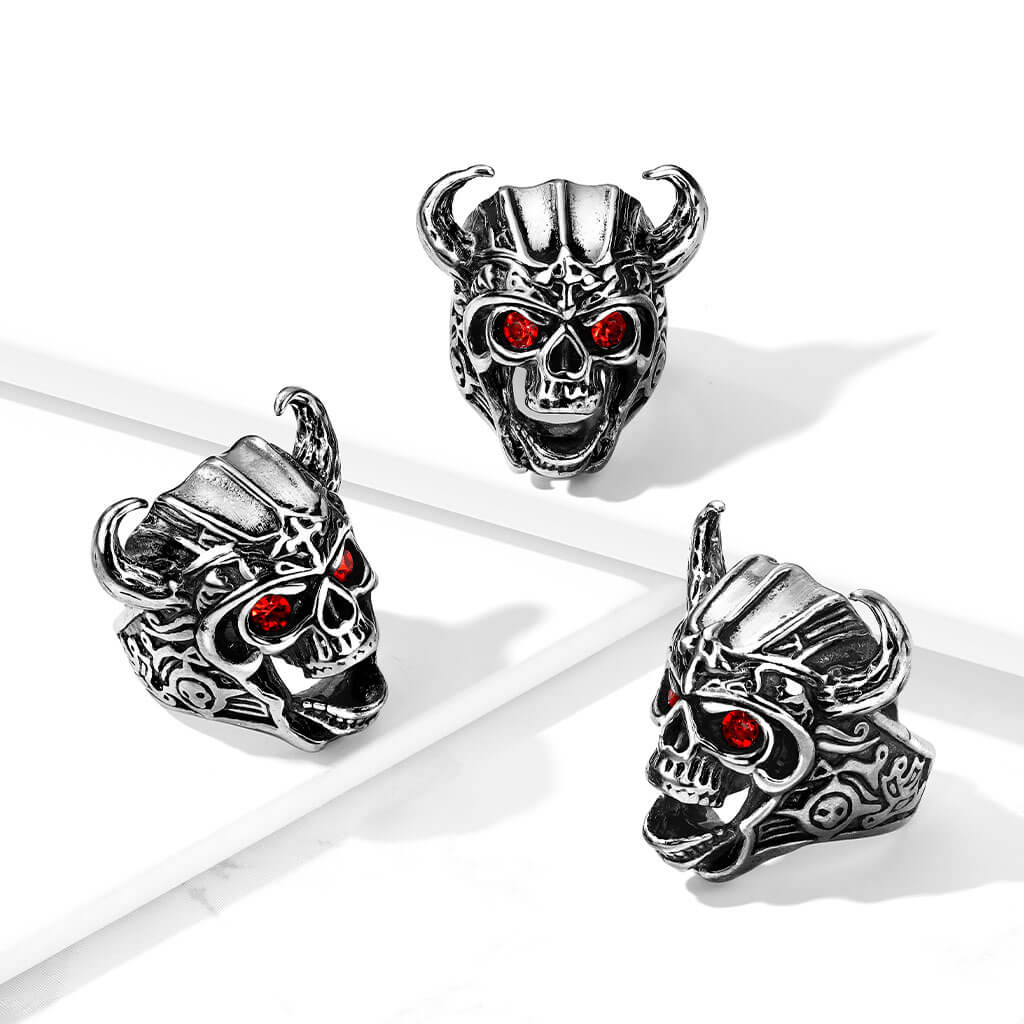 Calavera con circonita y plata